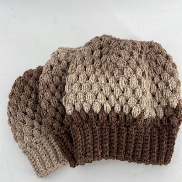 Handmade Napper bun beanie ponytail stocking cap one size NEW - Picture 5 of 8